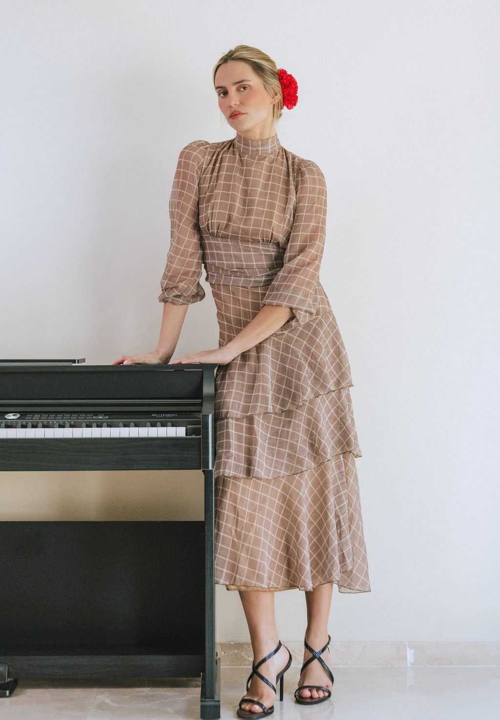 Vestido beige Belven