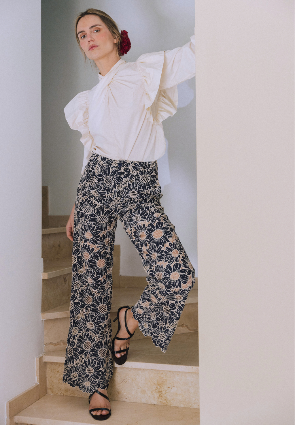 Pantalón bordado marino Lin