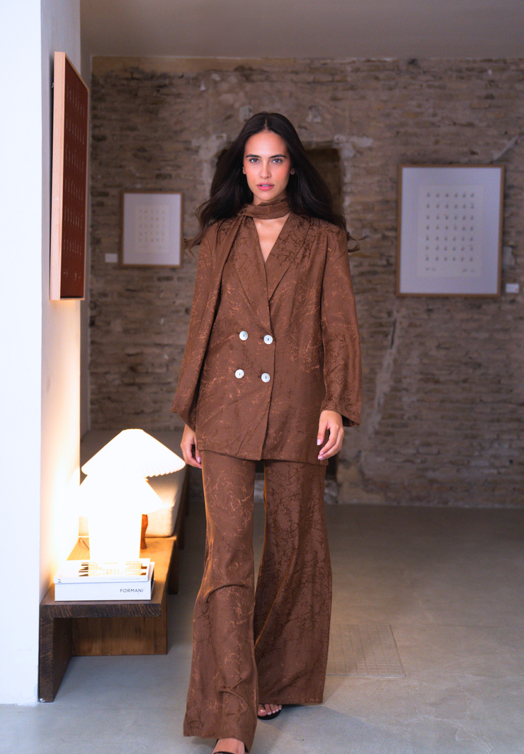 Pantalón flare chocolate Liora