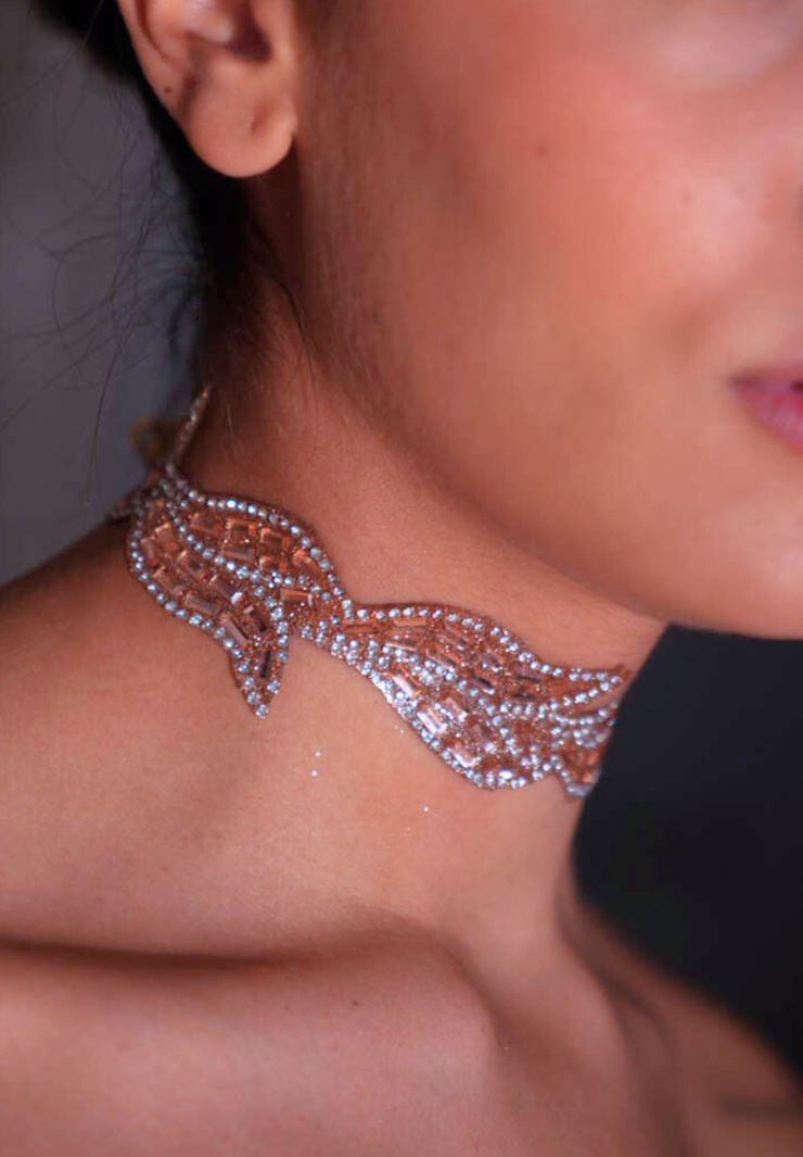 Choker Zareen