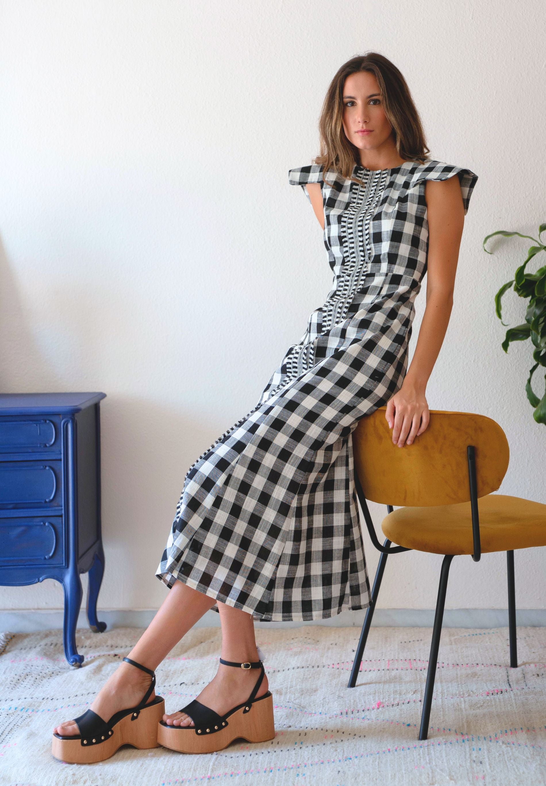 Vestido Midi con Lino Lux