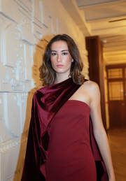 Capa de terciopelo burdeos Ovi