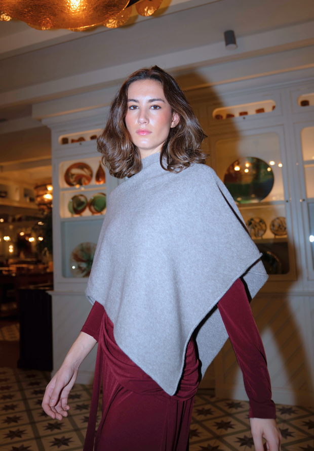 Poncho punto beige Evani