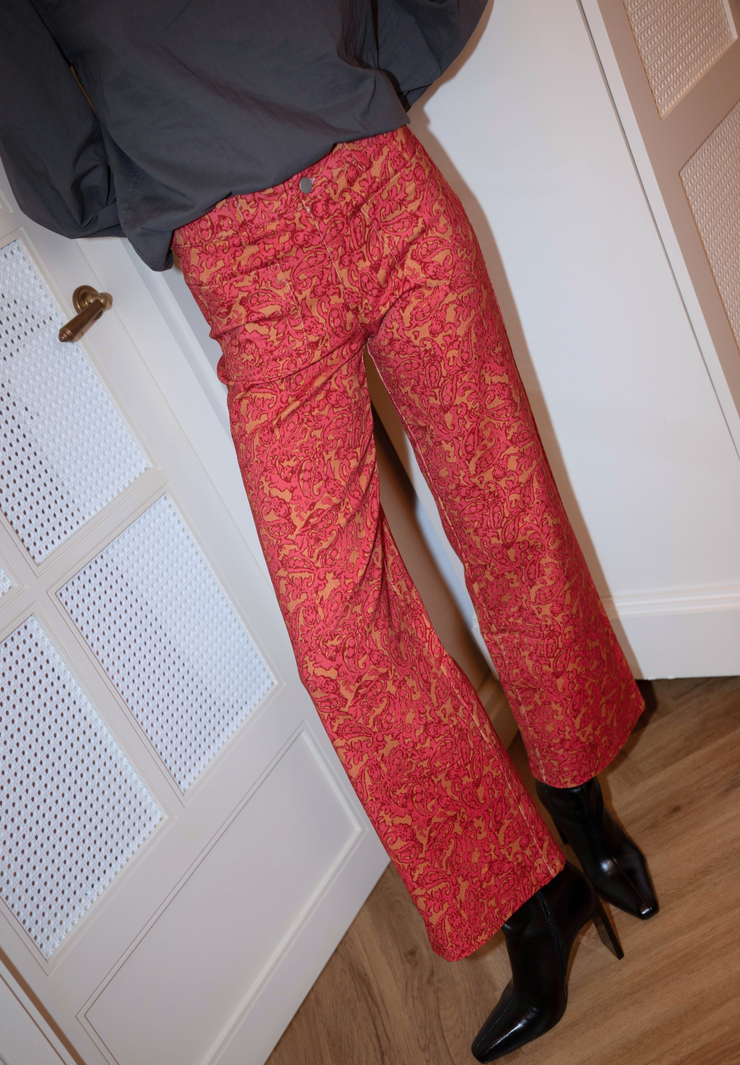 Pantalón estampado Olen