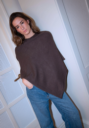 Poncho punto chocolate Evani