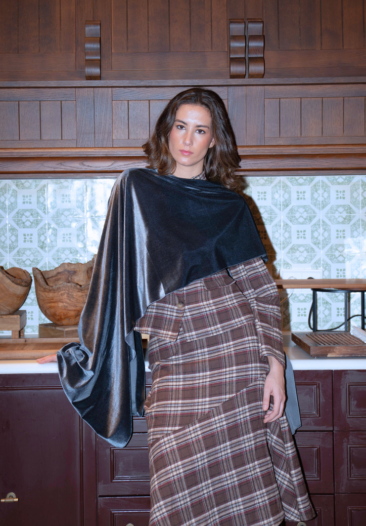 Capa de terciopelo gris Ovi