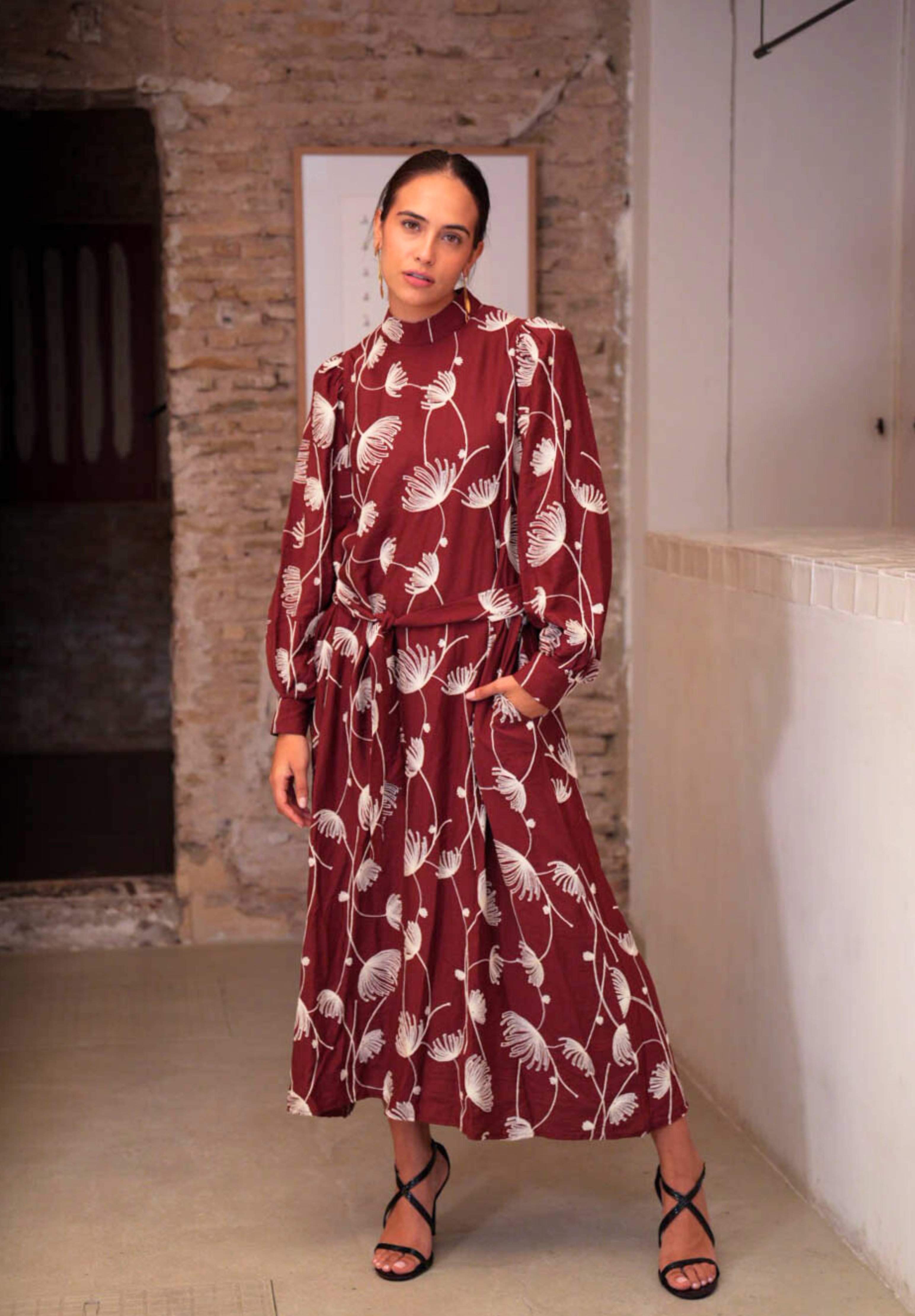 Vestido midi bordado Solen