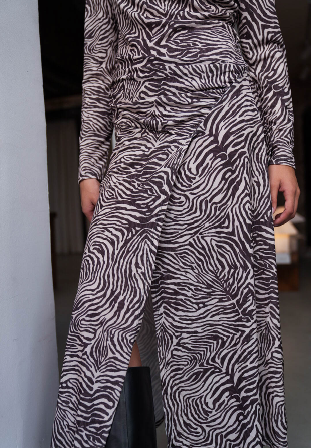 Vestido midi cebra Ravik
