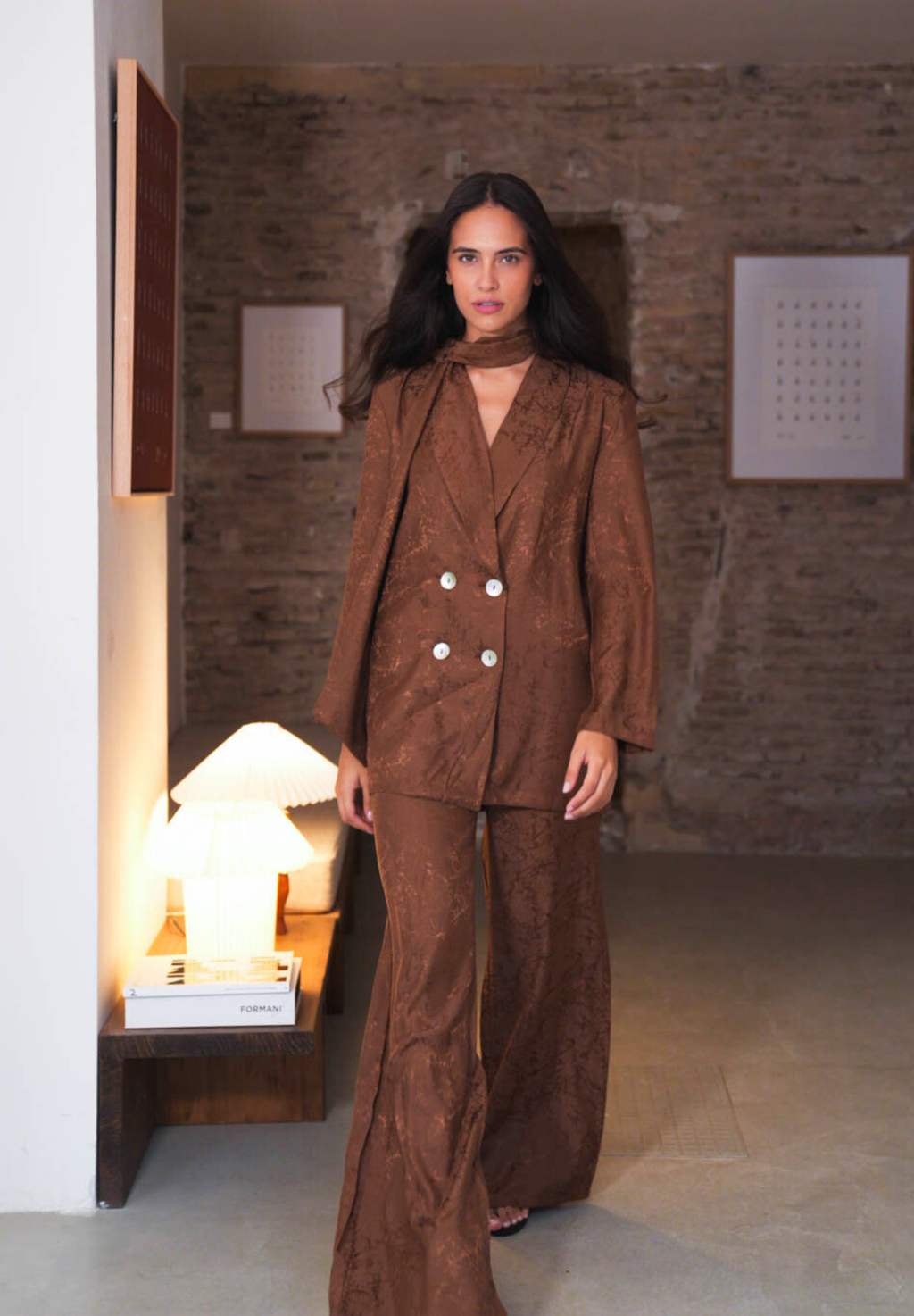 Blazer con chal chocolate Liora