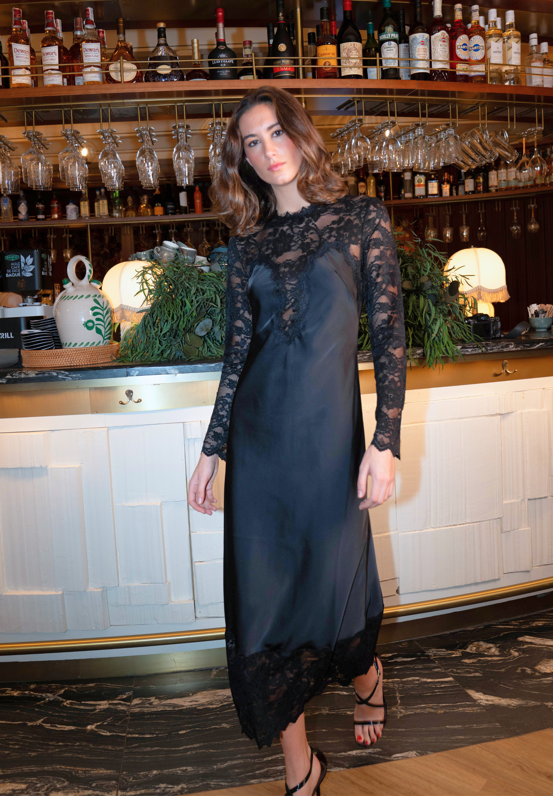 Vestido encaje negro Zaria