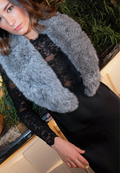 Cuello gris efecto pelo