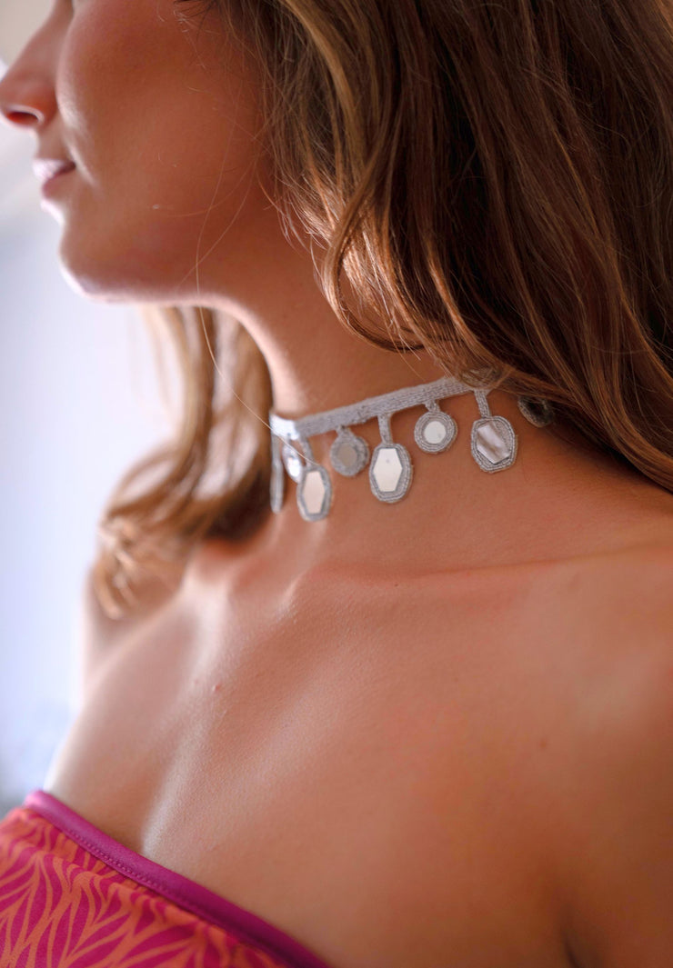 Choker AVIS