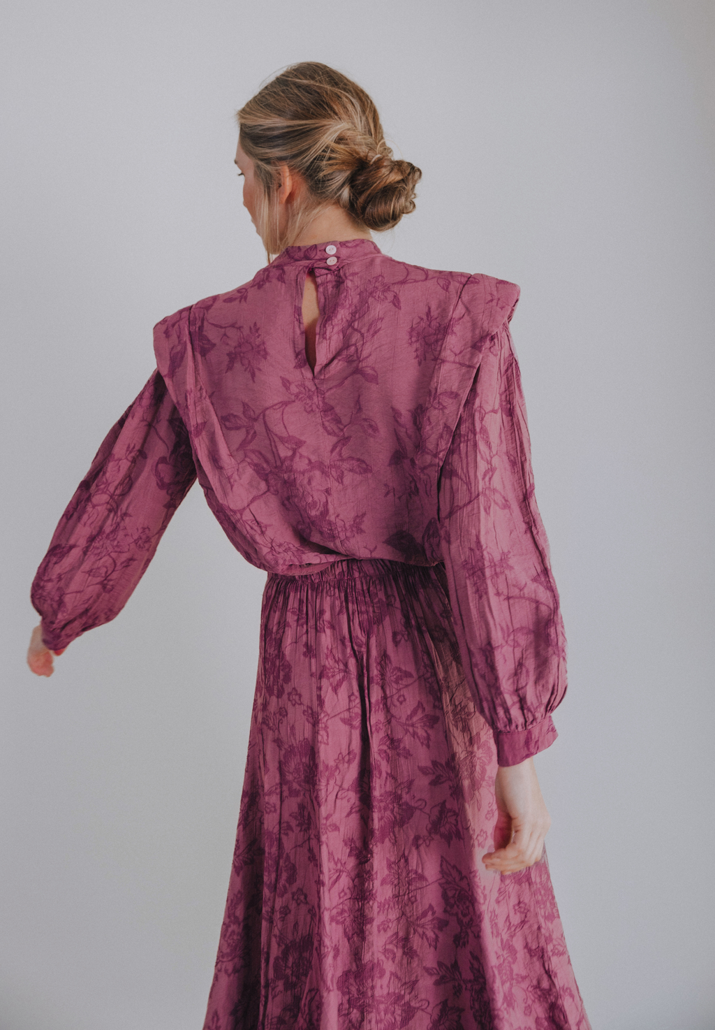Falda bordada magenta Árdea