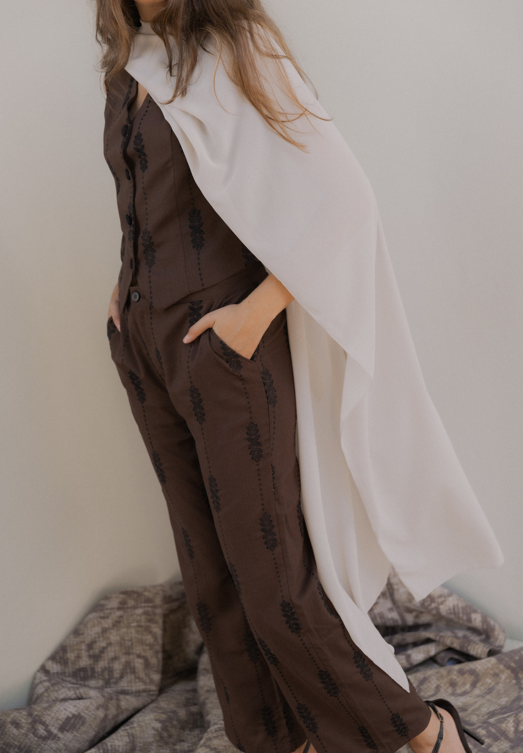 Capa de gasa beige