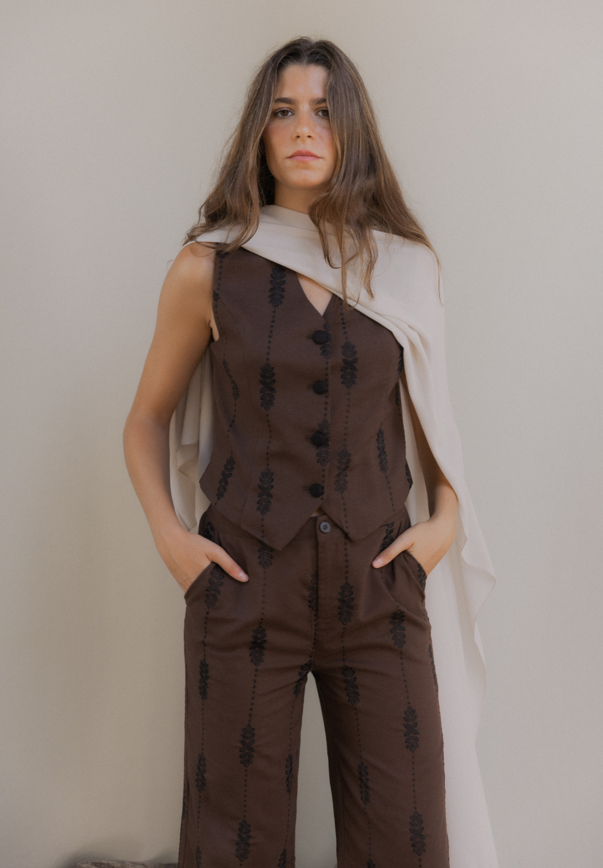 Capa de gasa beige